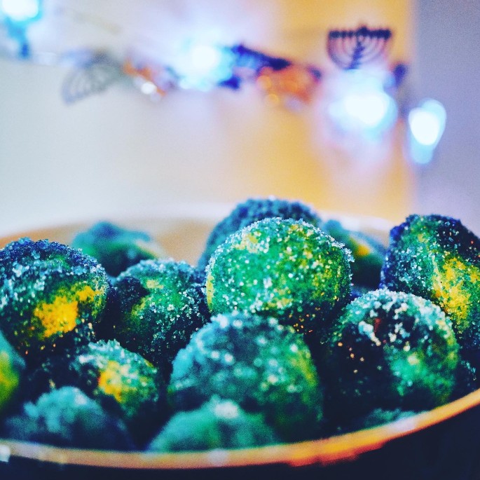 irresistibly-delicious-gluten-free-baked-sufganiyot-doughnuts-for-a-festive-hanukkah-celebration