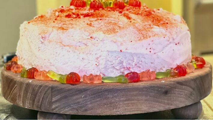 Gluten-Free Pink Champagne Cake