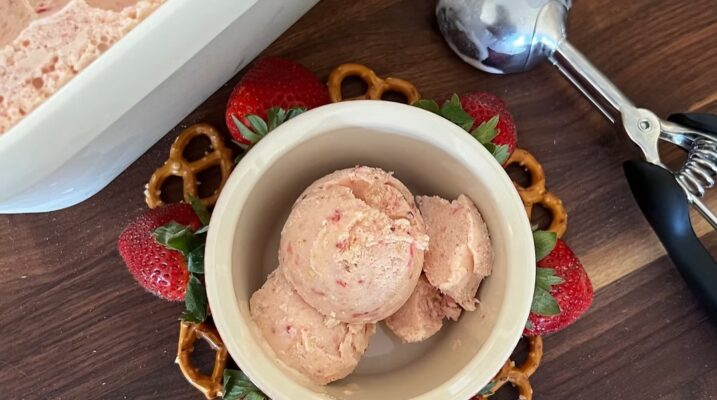 Gluten-Free Strawberry Pretzel Pie No-Churn Ice Cream
