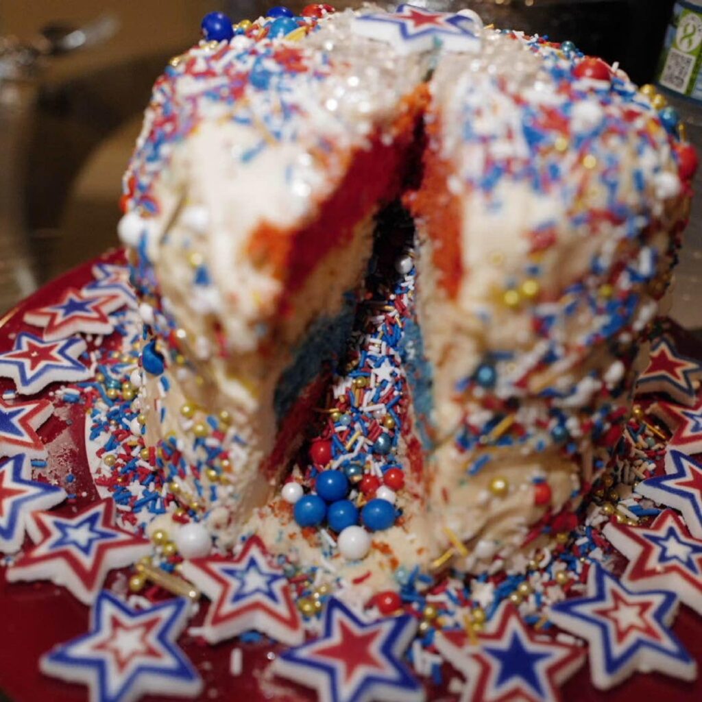 4th of July exploding cake