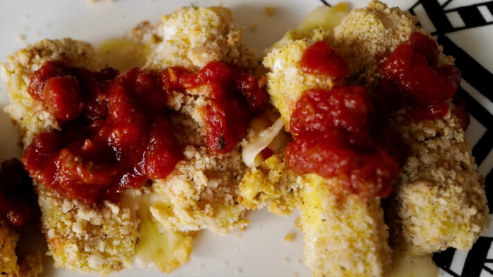 Crispy Gluten-Free Mozzarella Sticks