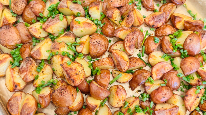 Garlic Roasted Red Potatoes with Chives Recipe