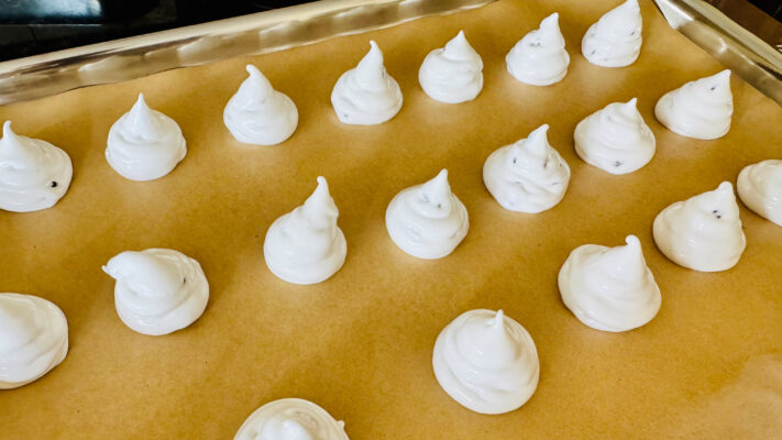 Easy Chocolate Chip Meringue Cookies Recipe